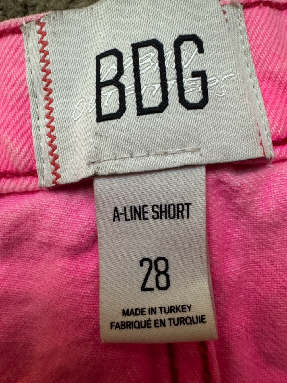 BDG Aline shorts size 28 - Picture 6 of 6